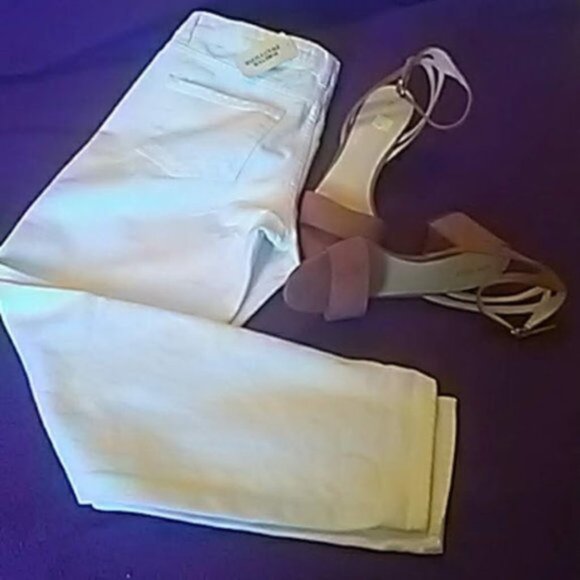 Forever 21 White Jeans Ripped Knee Women's Size 28 - Picture 16 of 16
